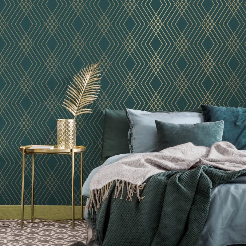 Furn. Carta Da Parati Geometrica Bee Deco Con Api E Foglia Oro, Colore Smeraldo, Rotolo 10,5m X 53cm - 5